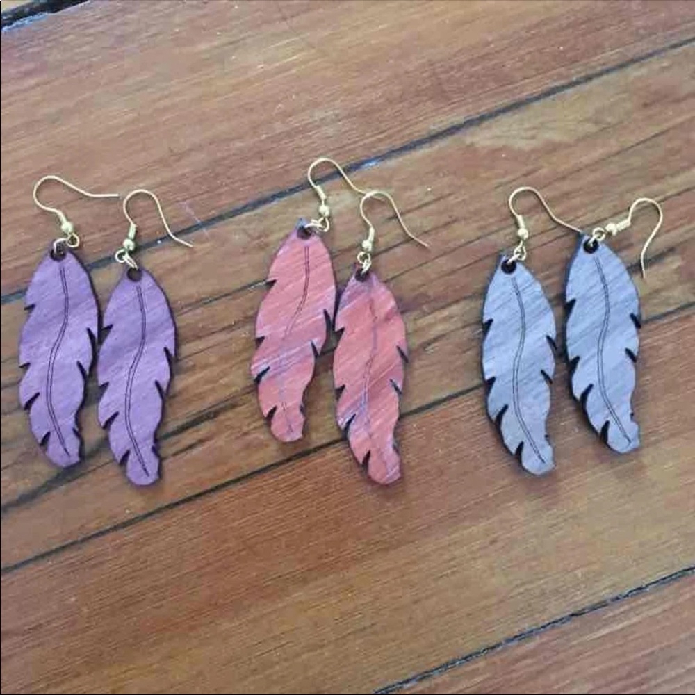 Laser-cut earrings NWOT